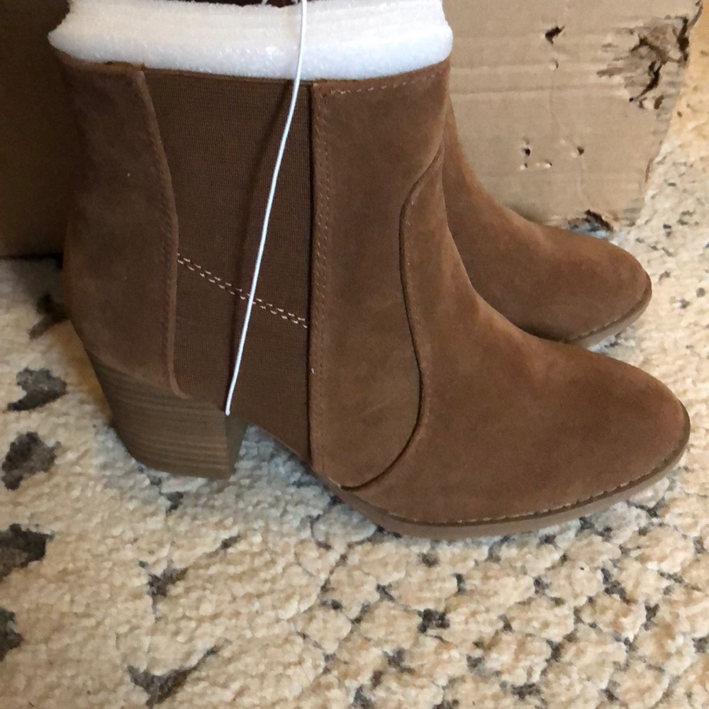 Booties - Picture 3 of 4